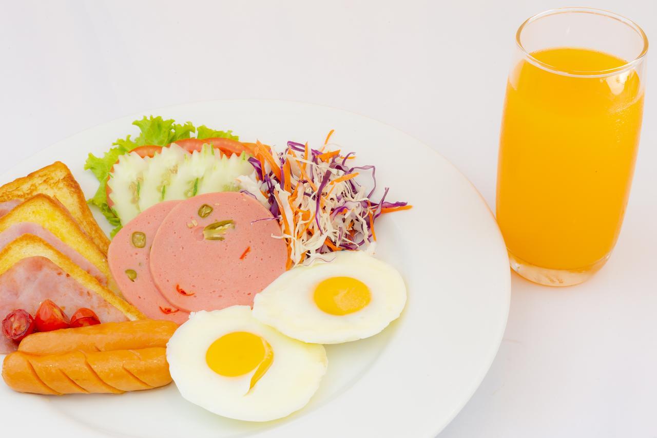 Grand Inter Hotel Samut Sakhon Buitenkant foto